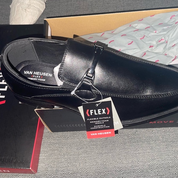 Van Heusen Flex Mens Shoe Size 9.5 Memory Foam Insole NWT - Picture 2 of 5
